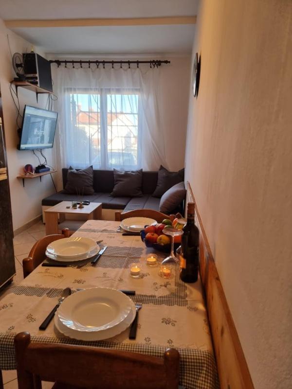 Apartmani Petra PUY 외부 사진